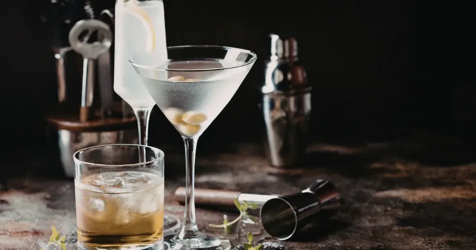 Top Bars & Nightclubs in Barstow, California: A Local Nightlife Guide